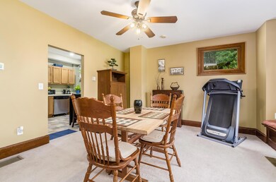811 S 22nd Dining room 2