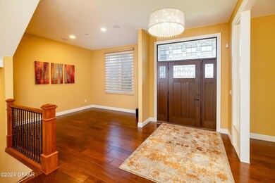 5577 Elm Twig Dr, Grand Forks, ND 58201 - photo 5