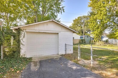 1.5 car garage