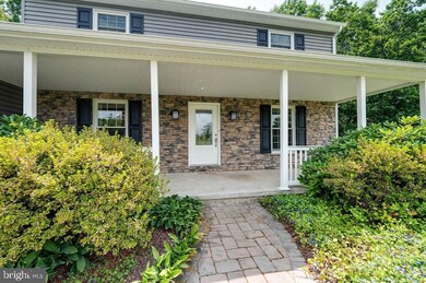 70 N Oneil St, Mohnton, PA 19540 - photo 2