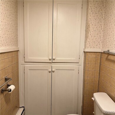 1/2 bath