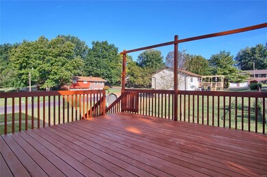 921 Borri Dr, Maryville, IL 62062 - photo 4