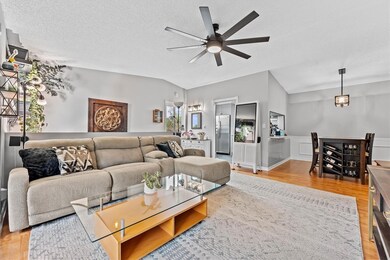 2761 S Oakland Forest Dr unit 204, Oakland Park, FL 33309 - photo 4