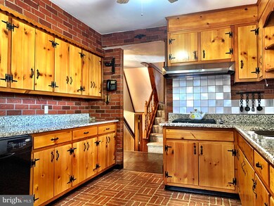 13 Beechwood Ave, Burlington, NJ 08016 - photo 4