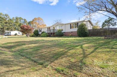 125 Trent Rd, Statesville, NC 28677 - photo 2