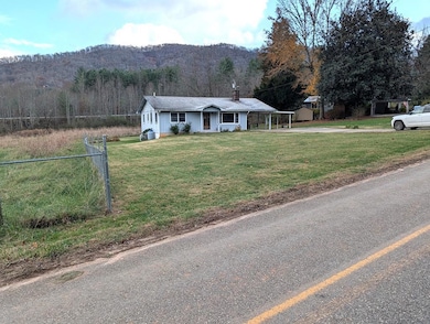 256 Bill Dalrymple Rd, Franklin, NC 28734 - photo 2