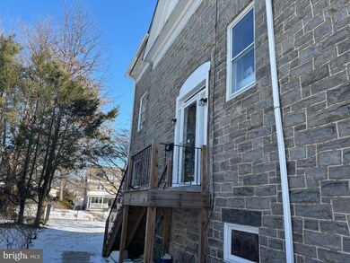 242 N Lansdowne Ave, Lansdowne, PA 19050 - photo 2