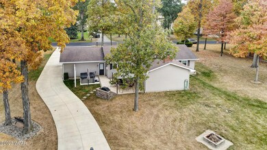 16459 Nottingham Dr, Wapakoneta, OH 45895 - photo 4