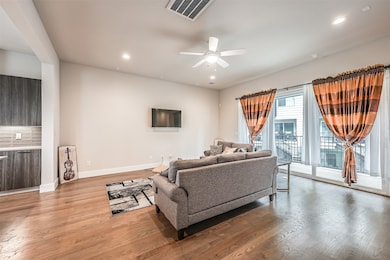 2136 Dennis St, Houston, TX 77004 - photo 5