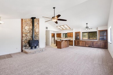 21115 Oak Knoll Rd, Redding, CA 96003 - photo 6