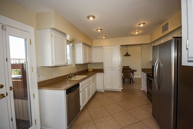 Kitchen 2 (1 of 1)