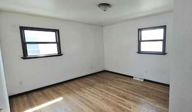 1708 Shoop St, Racine, WI 53404 - photo 5