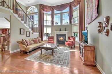 06-FAMILY ROOM