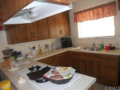 Great counter space in kitchen