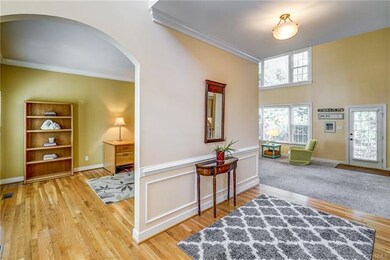 Very Bright & Open Floor Plan with lots of Natural