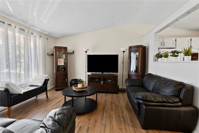 99 Marshall Ave, Warwick, RI 02886 - photo 2