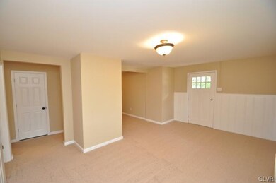 5798 Limeport Pike, Coopersburg, PA 18036 - photo 6