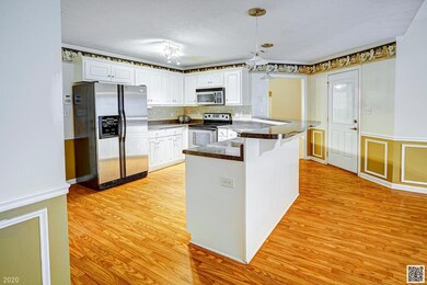Kitchen 4