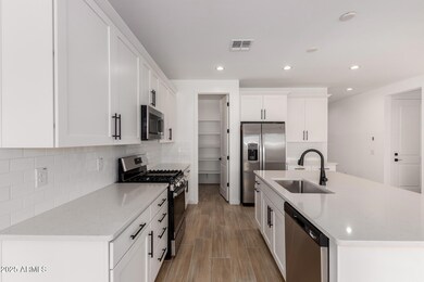 5023 W Hardtack Trail, Phoenix, AZ 85339 - photo 4