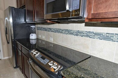 4951 w gulch Kitchen counters
