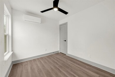 4331 Herridge St unit A, Houston, TX 77022 - photo 5