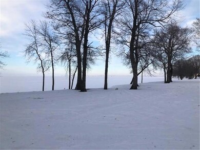 Stunning, panoramic lake views