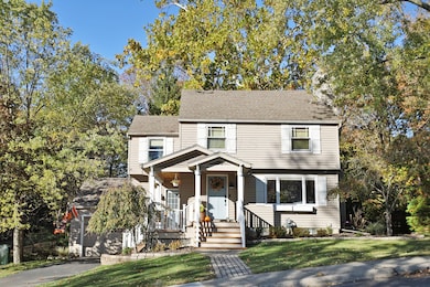 272 Colonial Ave, Worthington, OH 43085 - photo 2