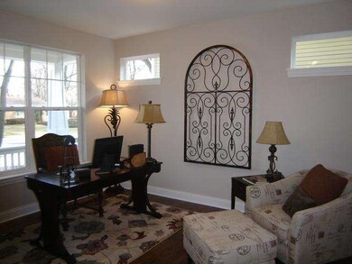 515 E 8th Ave, Naperville, IL 60563 - photo 5