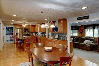 20 Powder Mill Ln, Greenville, RI 02828 - photo 2