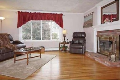 10 Mashpee Cir, Northborough, MA 01532 - photo 6