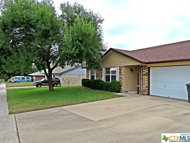 106 E Blancas Dr, Copperas Cove, TX 76522 - photo 2