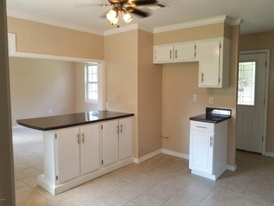 10109 Red Oak Ln, Moss Point, MS 39562 - photo 5