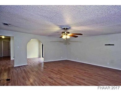 112 W Hogan Dr, Copperas Cove, TX 76522 - photo 6