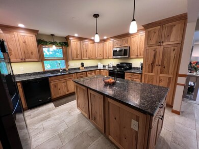 11 Viewpoint Dr, Hooksett, NH 03106 - photo 3