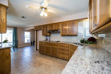 4729 NW 59th St, Oklahoma City, OK 73122 - photo 4