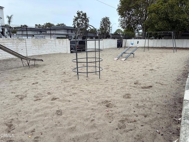 702 W Hemlock St, Port Hueneme, CA 93041 - photo 6