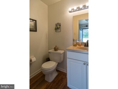 209 Georgetowne Ct, Royersford, PA 19468 - photo 5