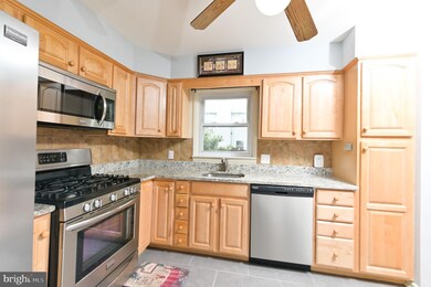 3038 Southern Elm Ct, Fairfax, VA 22031 - photo 6