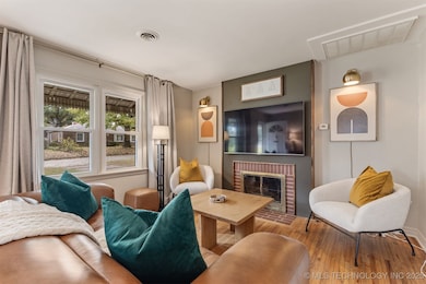 4547 E 8th St, Tulsa, OK 74112 - photo 4