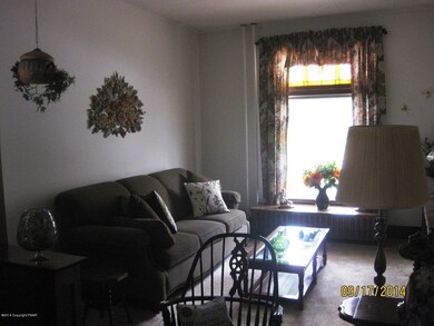 631 E Broad St, Tamaqua, PA 18252 - photo 5