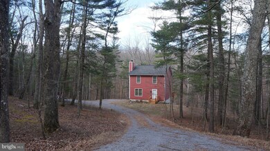 304 Transylvania Ave, Berkeley Springs, WV 25411 - photo 3