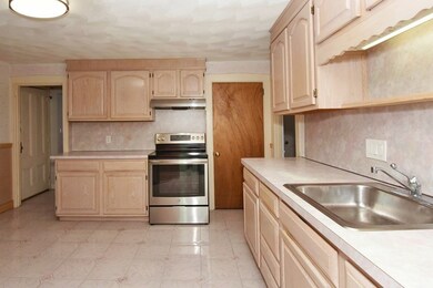 157 Water St unit 1, Wakefield, MA 01880 - photo 5