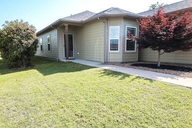 1924 Elizabeth St, Sherman, TX 75090 - photo 4