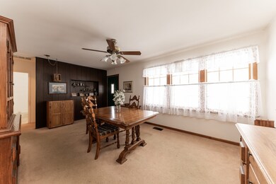 3505 Sigwalt St, Rolling Meadows, IL 60008 - photo 7