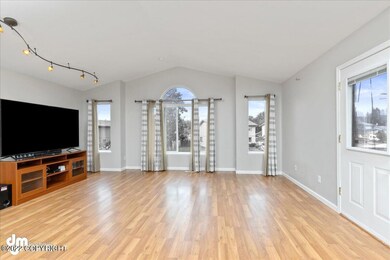 04-Living Room 20220801-DW-1123