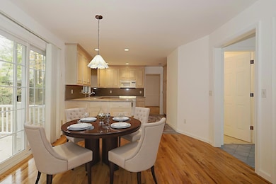 44 Deer Run Rd, Fairfield, CT 06824 - photo 5