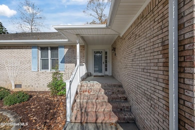104 New Hampshire Ln, New Bern, NC 28562 - photo 2