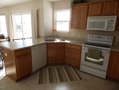 526 Oldfield Dr SE unit 82, Byron Center, MI 49315 - photo 4