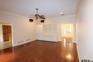 802 Cedar Creek Dr, Tyler, TX 75703 - photo 5