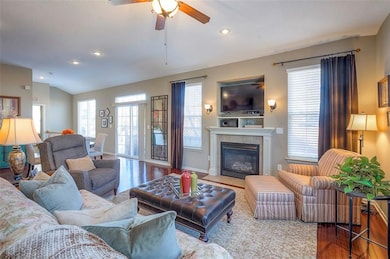 7812 W 158th St, Overland Park, KS 66223 - photo 7